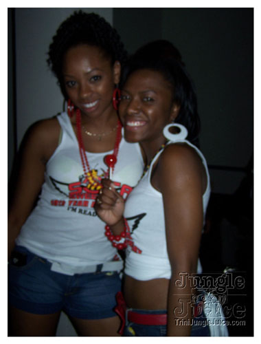 weakness_for_sweetness-075