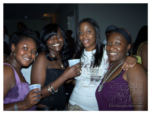 weakness_for_sweetness-076