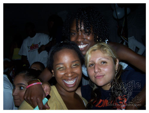 weakness_for_sweetness-082