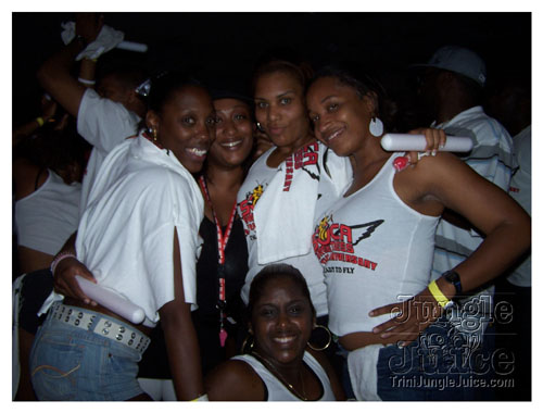 weakness_for_sweetness-083