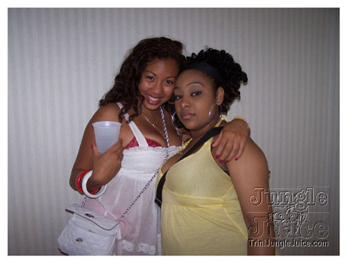 weakness_for_sweetness-087