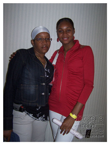 weakness_for_sweetness-095