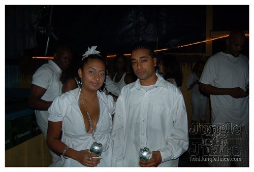 white_out_side_pt2-003