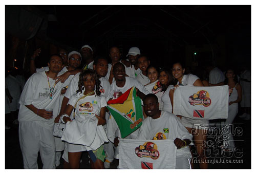 white_out_side_pt2-007