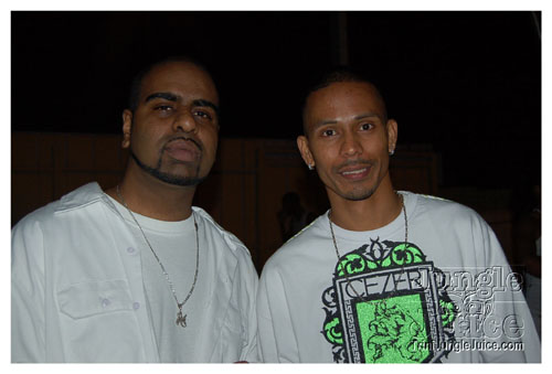 white_out_side_pt2-031