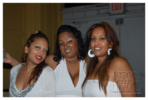 white_out_side_pt2-033