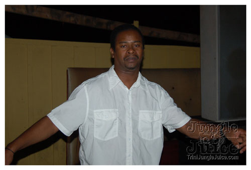 white_out_side_pt2-036