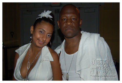 white_out_side_pt2-063