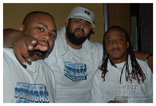 white_out_side_pt2-064