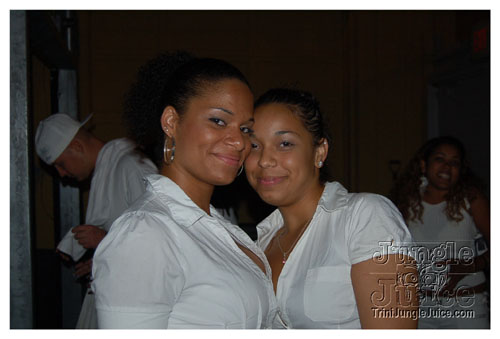 white_out_side_pt2-073