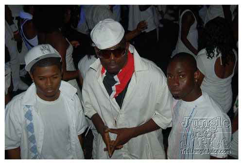 white_out_side_pt2-080