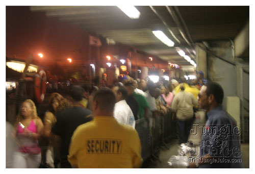 wuk_and_wine_boatride-001