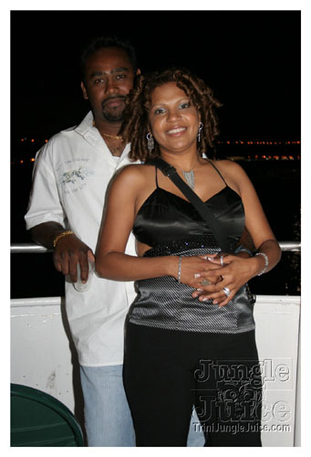 wuk_and_wine_boatride-005