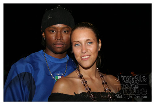 wuk_and_wine_boatride-010