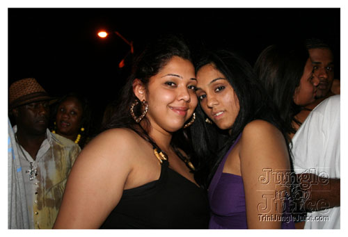 wuk_and_wine_boatride-020