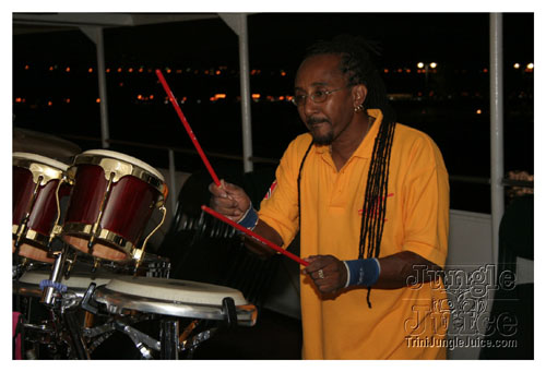 wuk_and_wine_boatride-021