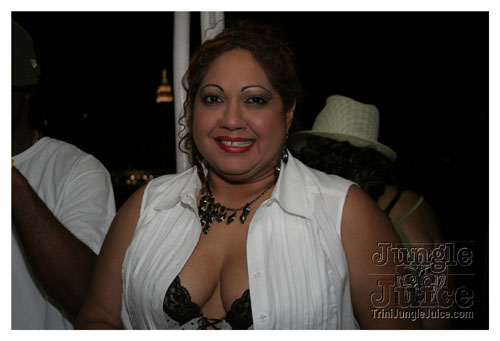 wuk_and_wine_boatride-026