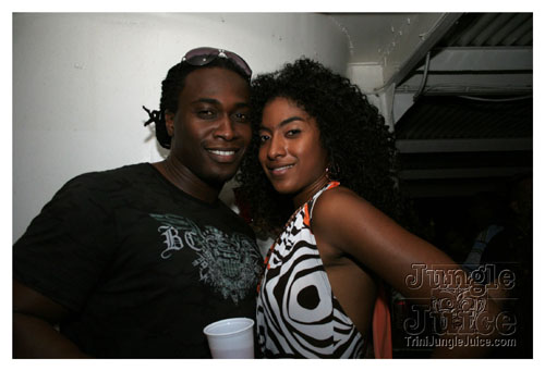 wuk_and_wine_boatride-040