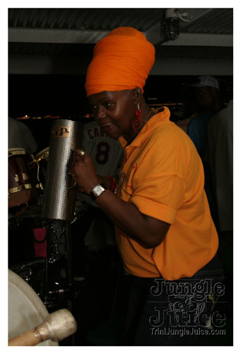 wuk_and_wine_boatride-050