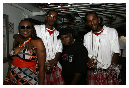 wuk_and_wine_boatride-056