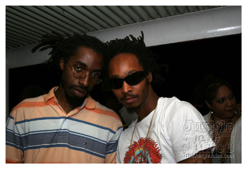 wuk_and_wine_boatride-058