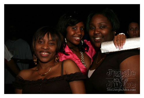 wuk_and_wine_boatride-059