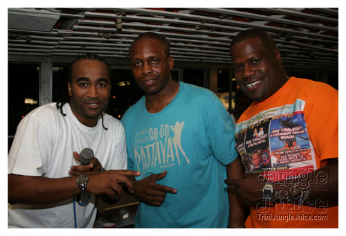 wuk_and_wine_boatride-061