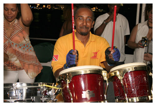 wuk_and_wine_boatride-067