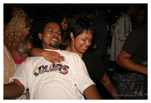 wuk_and_wine_boatride-084