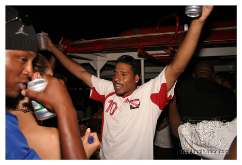 wuk_and_wine_boatride-087