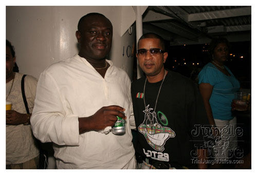 wuk_and_wine_boatride-112