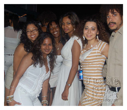 xclusv_creamsicle_2007-014