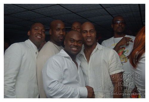 xclusv_creamsicle_2007-095