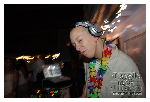 xclusv_creamsicle_2007-119