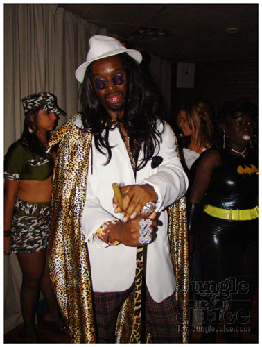 xclusv_house_party_07-042