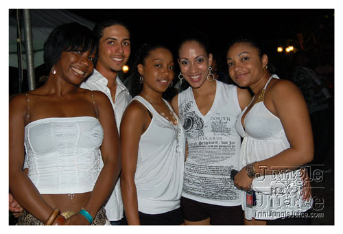 7_marsha_keston-bday_2008-062