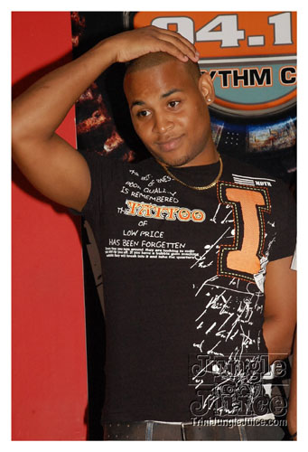 94.1FM_calendar_launch_dec09-003