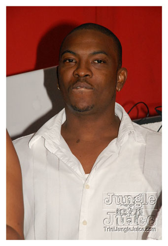 94.1FM_calendar_launch_dec09-004