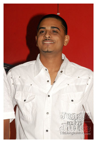 94.1FM_calendar_launch_dec09-005