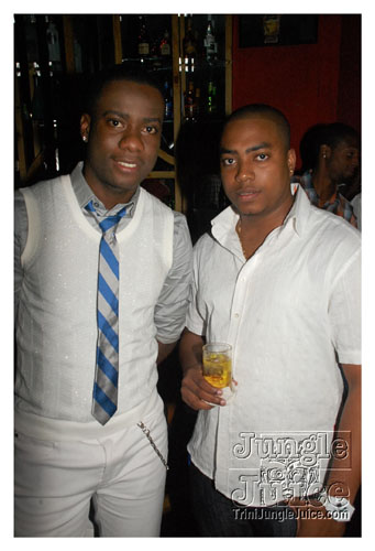 94.1FM_calendar_launch_dec09-009