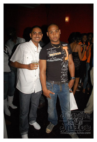 94.1FM_calendar_launch_dec09-021