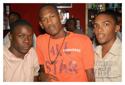 94.1FM_calendar_launch_dec09-023