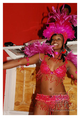 94.1FM_calendar_launch_dec09-033