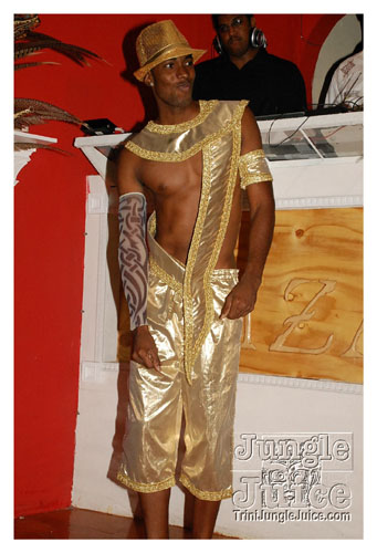 94.1FM_calendar_launch_dec09-036