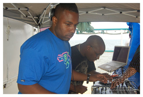 adrenaline_boat_cruise_08057