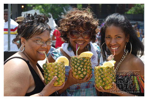 atlcarnival_parade2008-014