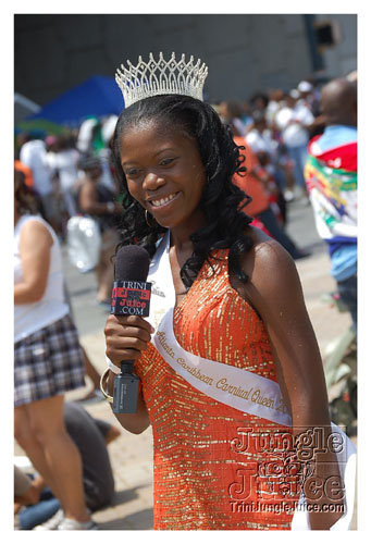 atlcarnival_parade2008-039