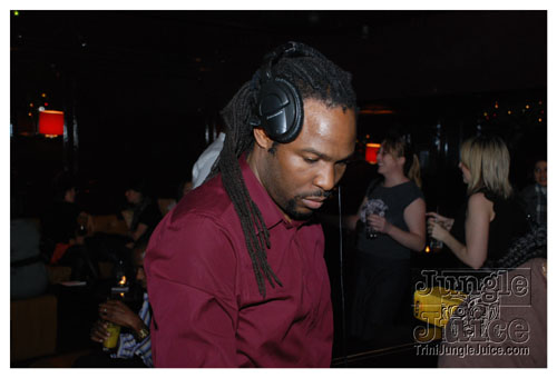 babash_drink_something_nov27-003