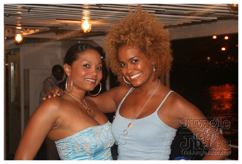 babyblue_boatride2k8-005