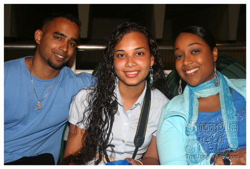 babyblue_boatride2k8-008